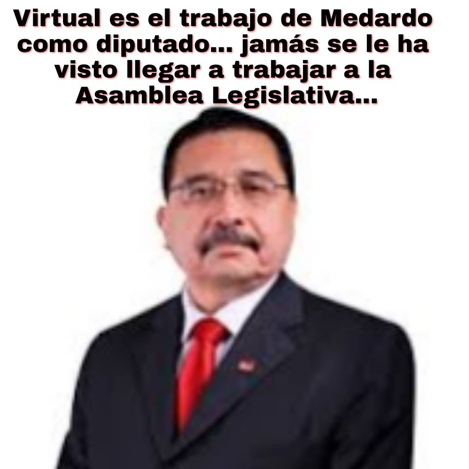 Medardo González descubre que lleva 8 años siendo diputado